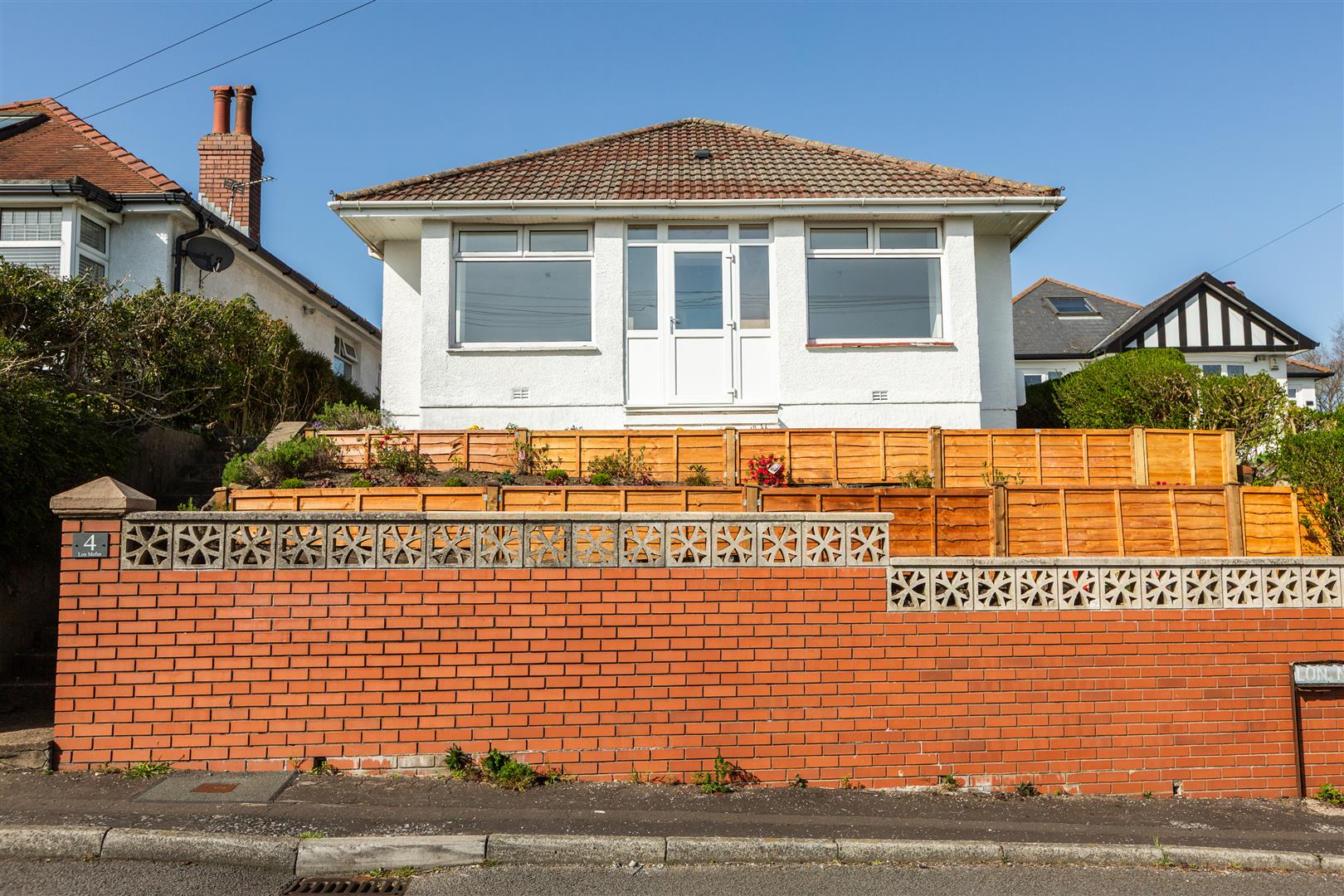 Lon Mefus, Sketty, Swansea, SA2 9EU